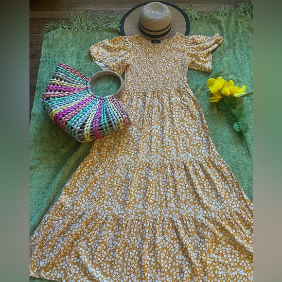 Zesica Maxi Dress - Picture 3 of 9